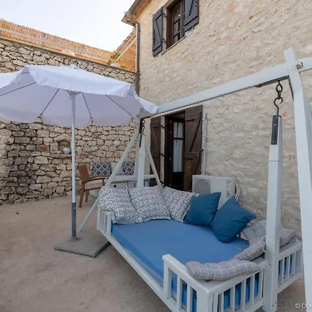 Callisto Villa